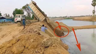 Update New project! Technique Skill Dozer Operator Komatsu D20P Push Soil Into Pond With 5Ton Truck