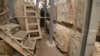 "تحت الأقصى" وثائقي يكشف مخاطر الحفريات أسفل المسجد الأقصى