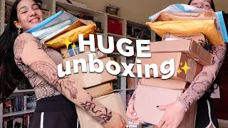 the BIGGEST unboxing of my life 📚✨ 15+ book haul!