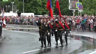 Парад Победы.  Вынос Знамени Победы и Государственного флага.  Севастополь, 24 июня 2020