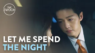 Jeon Yeo-been tries to charm her way into a sleepover at Song Joong-ki’s | Vincenzo Ep 9 [ENG SUB]