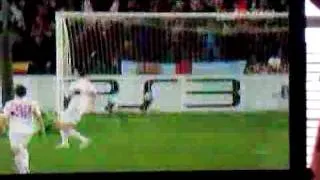 Golazo Lionel Messi vs Stuttgart March 17, 2010.3GP