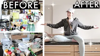 MINIMALISM | Kitchen Declutter with Me 2021 💪 *big* MESSY TO MINIMAL TRANSFORMATION Purge + Organize