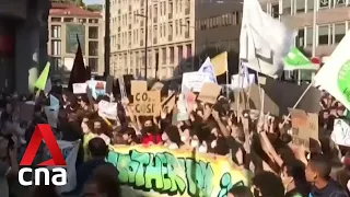 Greta Thunberg leads "Fridays for Future" march as Milan hosts pre-COP26 meeting