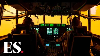 Australia Fires: Dramatic cockpit video of Air Force plane flight through red smoke from bushfires