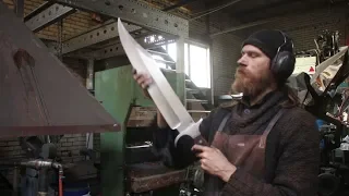 Forging a gigantic Bowie sword,  the complete movie.