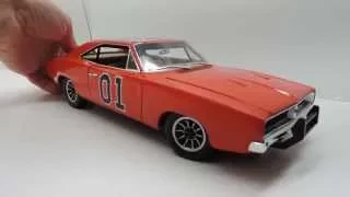 1/18 Dukes of Hazzard General Lee with working Dixie horn and theme song