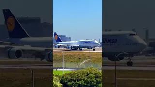 LUFTHANSA BOEING 747-8 LANDING AT LOS ANGELES INT AIRPORT#shorts #boeing747 #la #planespotting