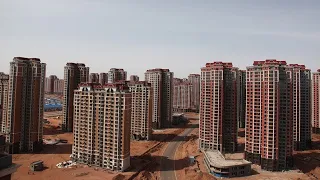 Огромный "мегаполис" в котором нет ЛЮДЕЙ... Город "призрак" в Китае...