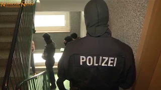 07.03.2018: Zugriff! Polizeispezialeinheit durchsucht neun Objekte in Rostock bei Drogenrazzia