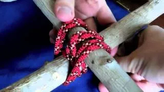 How to tie a square lashing