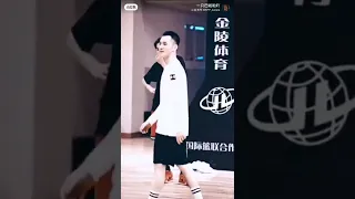 Xu Kai playing sports is so hot of him 🔥🥵🖤 #shorts #viral #xukai #chengxiao #sheandherperfecthusband