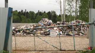 А что так можно было? На рекультивированный полигон снова завозят мусор.