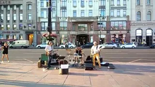 Russian street musicians play a cover of "Chuck Berry - Johnny B Goode"