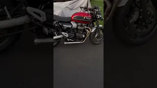 Zard cross exhaust on my 2020 Triumph bonneville Speed Twin.