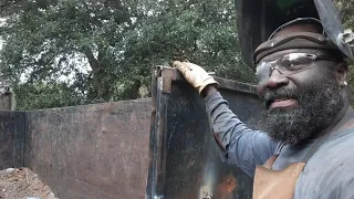 straighten up Dump trailer gates