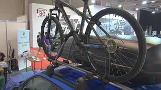 B'Twin Aluframe Bicycle (2022) Exterior and Interior