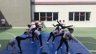 Uğur Okulları Cimnastik Gösterisi