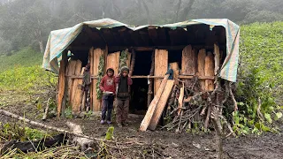 Amazingly Beautiful Nepali Mountain Village Lifestyle || Poor but Very Happy Life || IamSuman