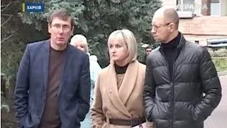 Яценюк и Луценко вызвали милицию в больницу к Тимошенко