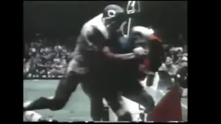 DICK BUTKUS: HARDEST HITS (Old School Football)