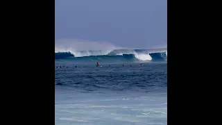 Scary Bigwaves😱Hawaii #puaenapoint #surf #bigwaves #surfing #hawaii #northshore #waves #wsl #huge