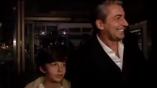 Erkan Petekkaya nın oğlu babasını utandırdı  Эркан Петеккая с сыном и женой