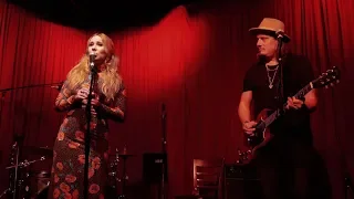 Haley Reinhart "Don't Know How to Love You" Hotel Cafe 2019