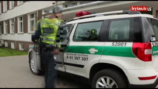 Kauno policijos pajėgos sukeltos ant kojų: pabėgo antrankiais surakintas vyras