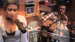 Robbie Hecht & Angel Snow - Groovy Kind Of Love - Stereo Sessions -East Nashville