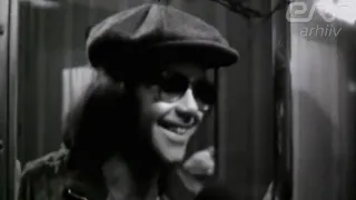 Elton John - Interview - 1979