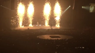 Drake in Oslo - opening scene of concert w/ "Trophies" (Boy meets World Tour 2017)