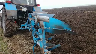 LEMKEN.Оранка при швидкості 2 км/год.