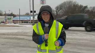 Ice storm impacting roads near Fort Worth, Texas