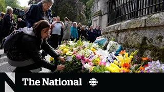 Scots mourn the death of Queen Elizabeth