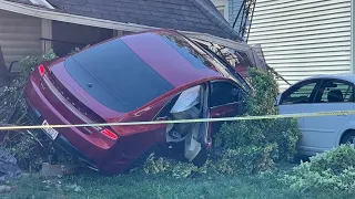 Car crashes into Louisville home