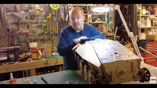 1/6 scale Armortek Hetzer Jagdpanzer 38 (Vid 11) I go on to start the main roof section.