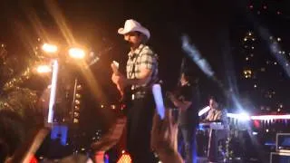 Brad Paisley - New York City May24 2011