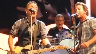 Bruce Springsteen & Eddie Vedder Darkness on the Edge of Town Live Melbourne 15th Feb 2014
