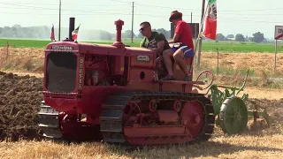 1936 International Harvester TD40 start up & plowing - Accensione e aratura