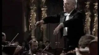 Tchaikovsky Symphony N°5 - Karajan