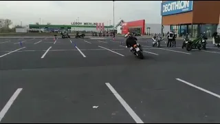 Honda Cbr 600rr riding hands free Gymkana