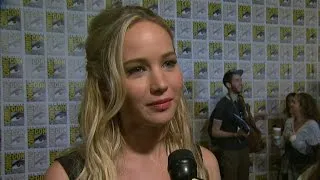 Josh Hutcherson Sneaks Into Comic-Con in Mask, Scares Jennifer Lawrence