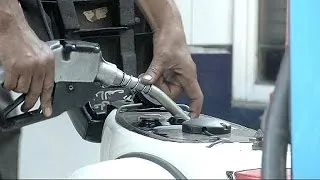 Дорогой бензин "взорвал" цены в Египте