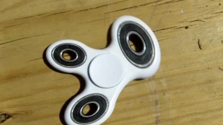 spinner toy vs  60FPS rolling shutter