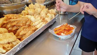 korean street food, spicy rice cake, tteokbokki,various kinds of fried food,