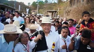 Inauguración del primer camino hecho a mano en Oaxaca