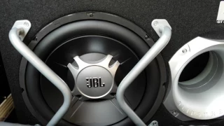 Bass i love you - Bassotronics (JBL GT5-2402BR)