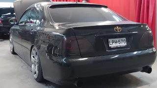 Toyota Crown esittely