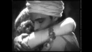 Rudolph Valentino (1895 - Forever) You're not from here - Lara Fabian.